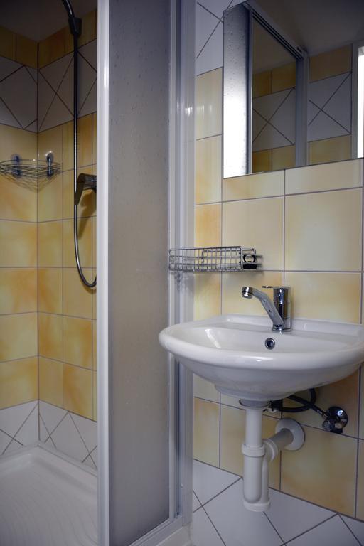 Penzion A Restaurace U Strnada Klatovy Bagian luar foto